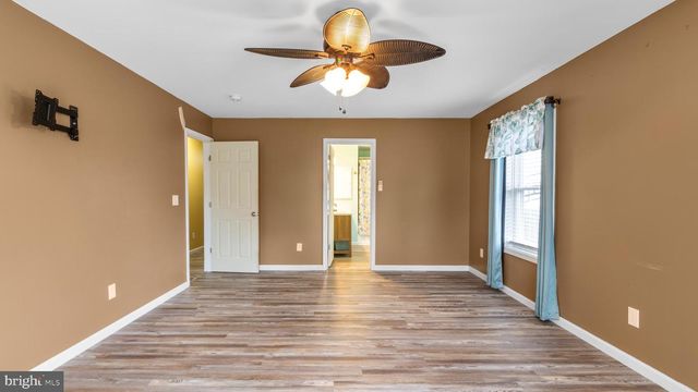 208 ORIOLE AVE, Ridgely, MD 21660