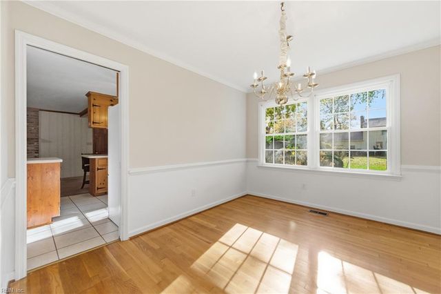 537 Kerry Lake DR, Newport News, VA 23602