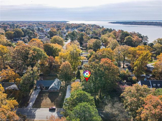 537 Kerry Lake DR, Newport News, VA 23602