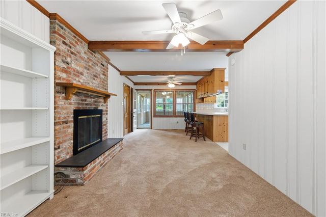 537 Kerry Lake DR, Newport News, VA 23602