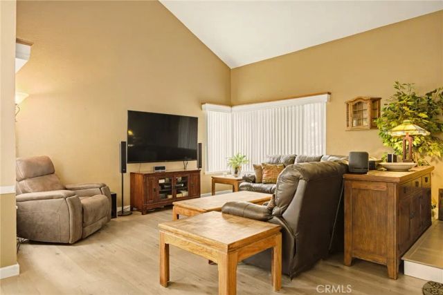 177 Maria Court, Colton, CA 92324