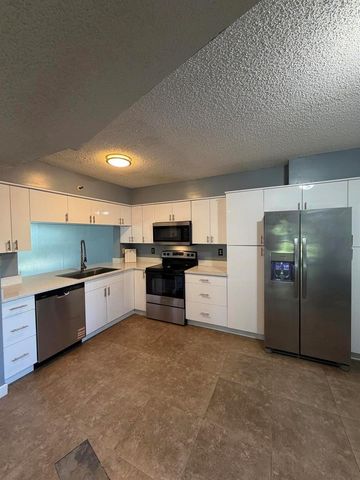 2202 S Cypress Bend Drive 101, Pompano Beach, FL 33069
