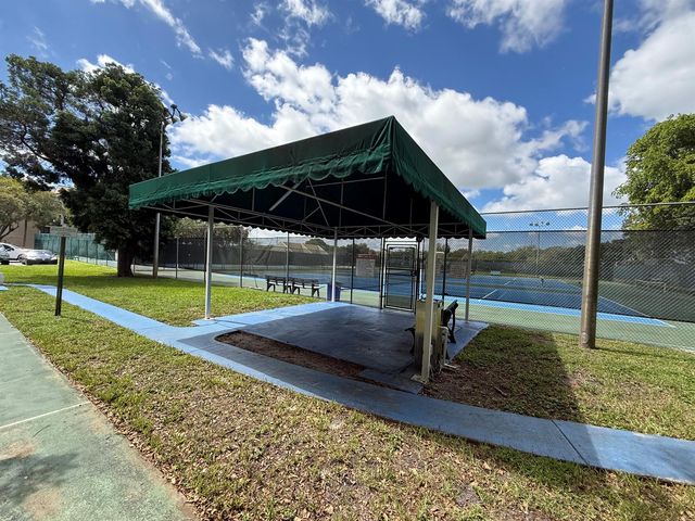 2202 S Cypress Bend Drive 101, Pompano Beach, FL 33069