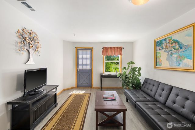 25528 State Route 9 NE, Arlington, WA 98223