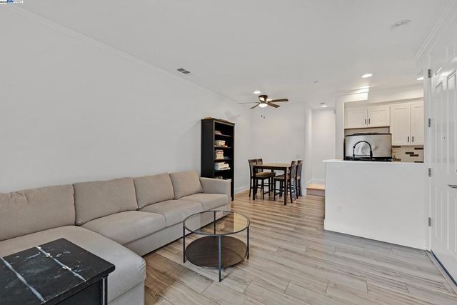 1594 Tucker St 56, Oakland, CA 94603
