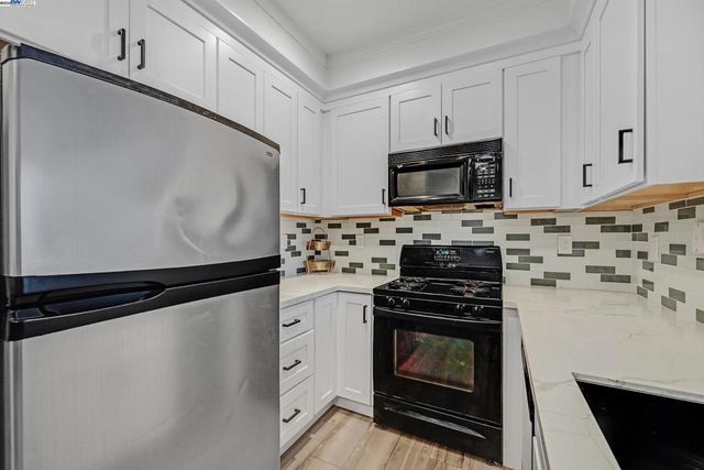 1594 Tucker St 56, Oakland, CA 94603