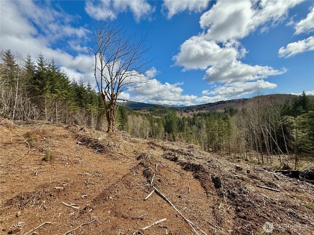 418 August Road, Onalaska, WA 98570