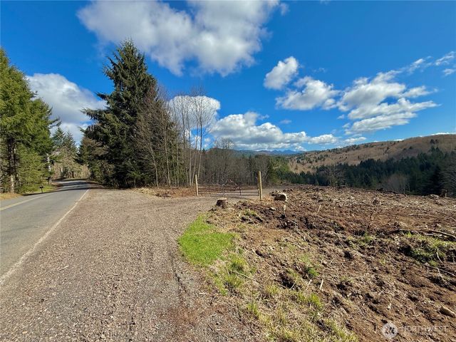 418 August Road, Onalaska, WA 98570