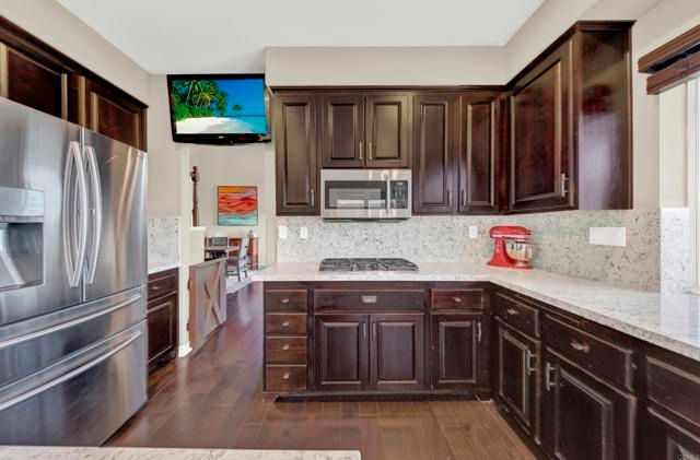 2223 Rock View Glen, Escondido, CA 92026