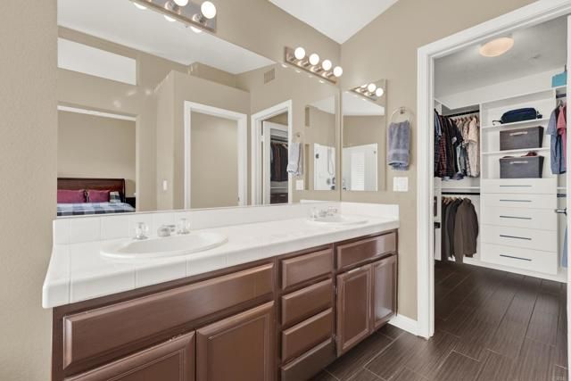 2223 Rock View Glen, Escondido, CA 92026