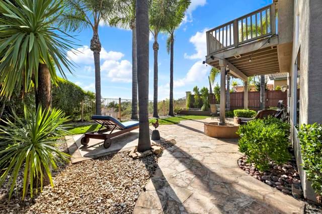 2223 Rock View Glen, Escondido, CA 92026