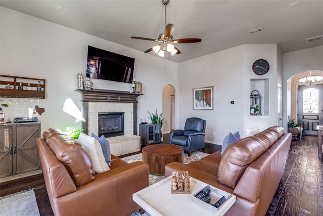 504 Mary Ruth Place, Celina, TX 75009