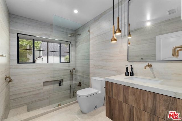 161 S Laurel Avenue, Los Angeles, CA 90048