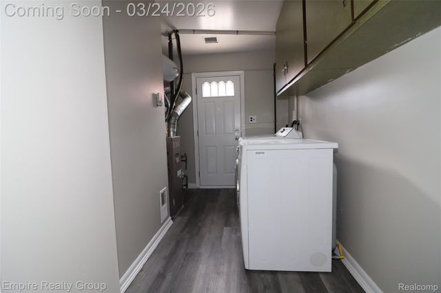 6444 Sunset Street, Garden City, MI 48135