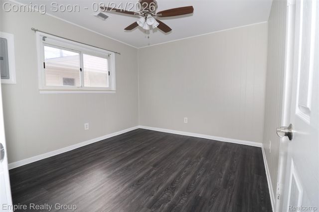 6444 Sunset Street, Garden City, MI 48135