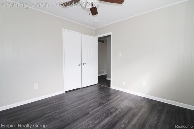 6444 Sunset Street, Garden City, MI 48135