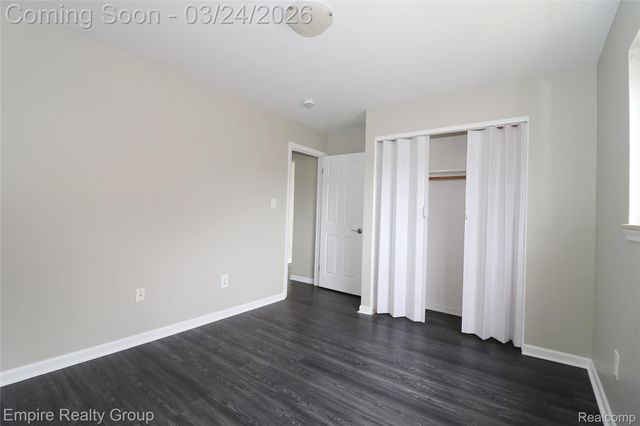 6444 Sunset Street, Garden City, MI 48135