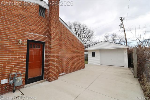 6444 Sunset Street, Garden City, MI 48135