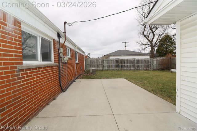 6444 Sunset Street, Garden City, MI 48135