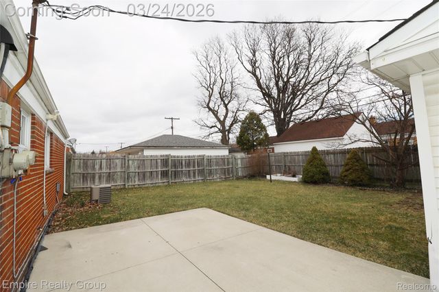 6444 Sunset Street, Garden City, MI 48135