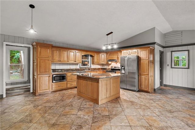 2188 Highway 36 E, Jackson, GA 30233