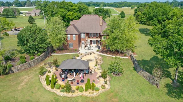 410 Jennings Ln, NW, Shelbyville, TN 37160