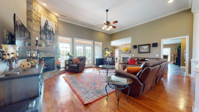 410 Jennings Ln, NW, Shelbyville, TN 37160