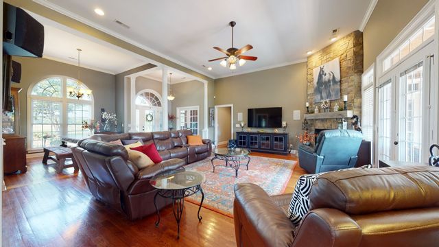 410 Jennings Ln, NW, Shelbyville, TN 37160