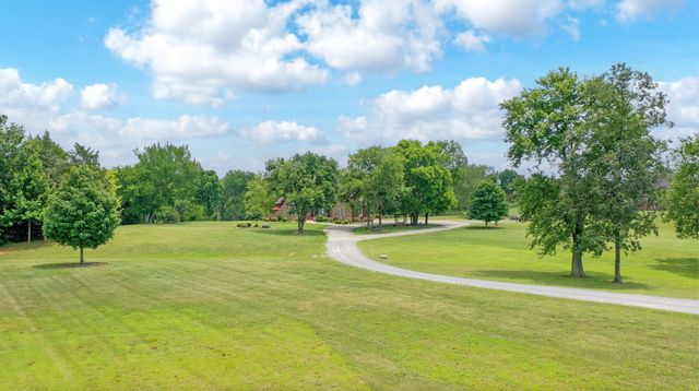 410 Jennings Ln, NW, Shelbyville, TN 37160