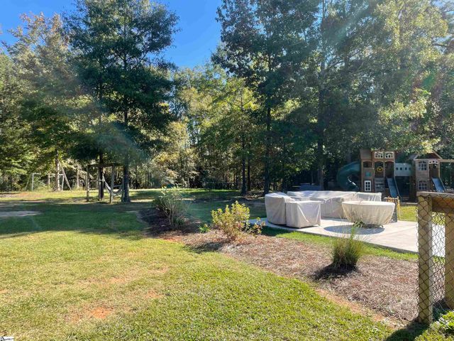 211 Duke Street, Ninety Six, SC 29666