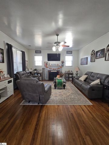 211 Duke Street, Ninety Six, SC 29666