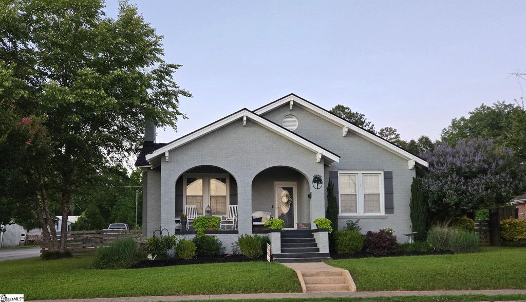 211 Duke Street, Ninety Six, SC 29666