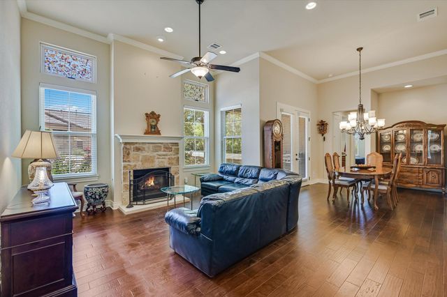 103 Rivalto CIR 1, Lakeway, TX 78734