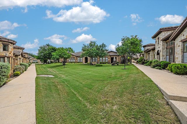 103 Rivalto CIR 1, Lakeway, TX 78734