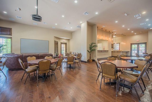 103 Rivalto CIR 1, Lakeway, TX 78734