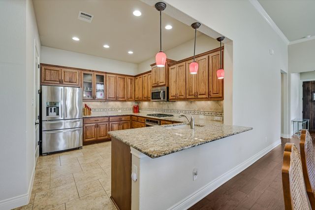 103 Rivalto CIR 1, Lakeway, TX 78734