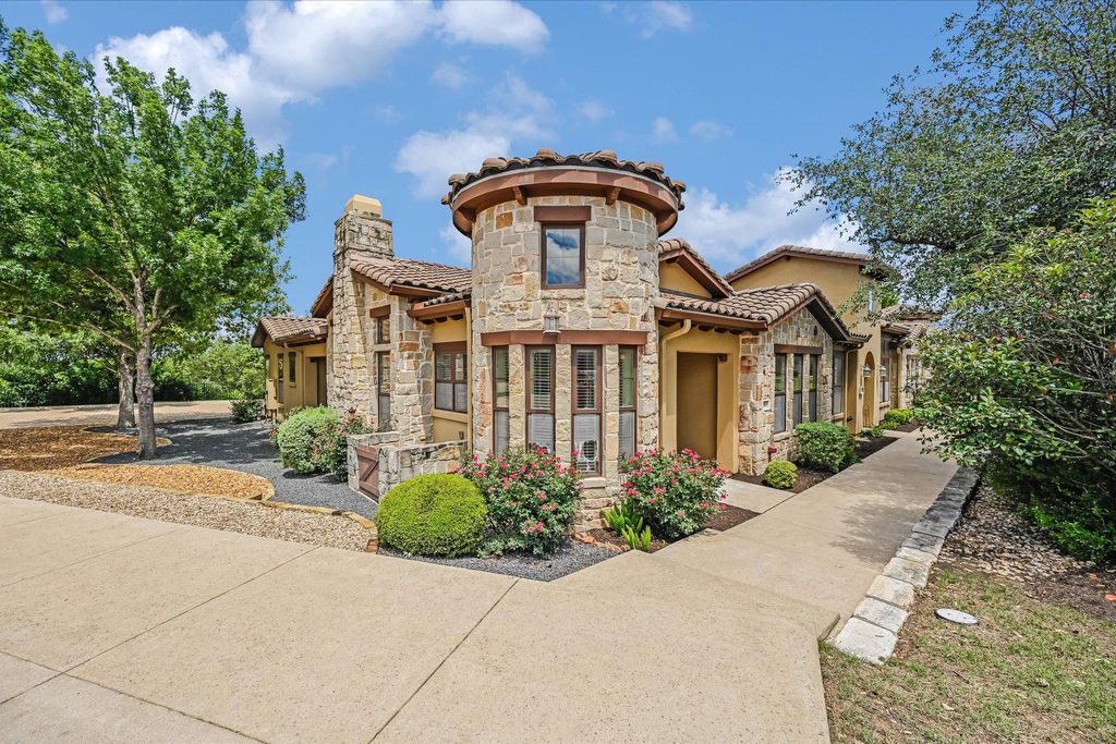 103 Rivalto CIR 1, Lakeway, TX 78734