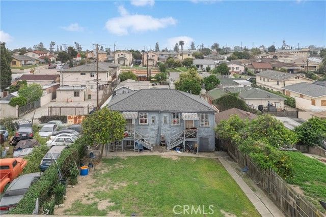 11210 Van Buren, Los Angeles, CA 90044