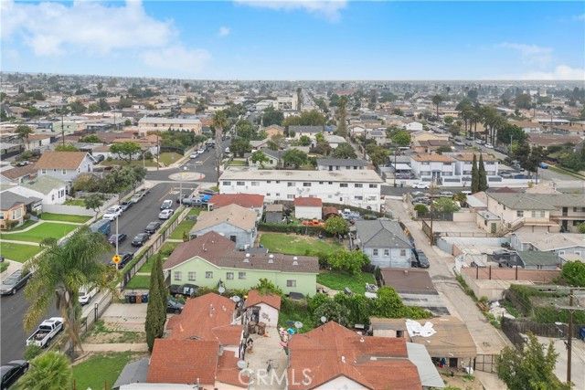 11210 Van Buren, Los Angeles, CA 90044