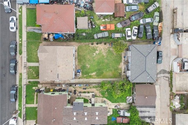 11210 Van Buren, Los Angeles, CA 90044