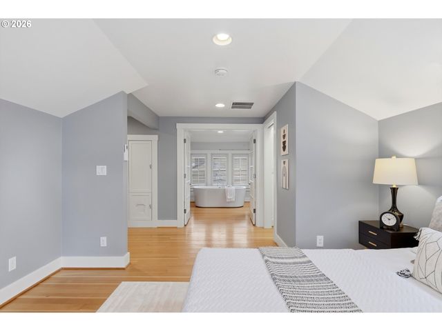 3815 Ne 34th Ave, Portland, OR 97212