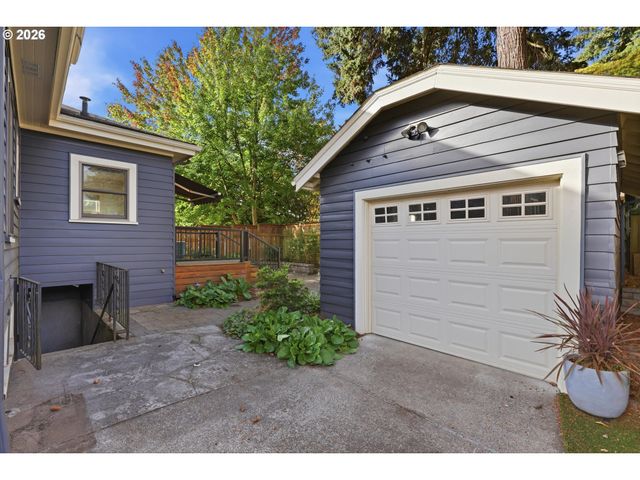 3815 Ne 34th Ave, Portland, OR 97212