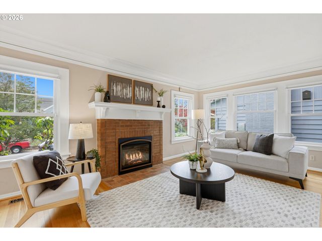 3815 Ne 34th Ave, Portland, OR 97212