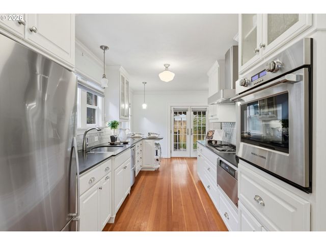 3815 Ne 34th Ave, Portland, OR 97212