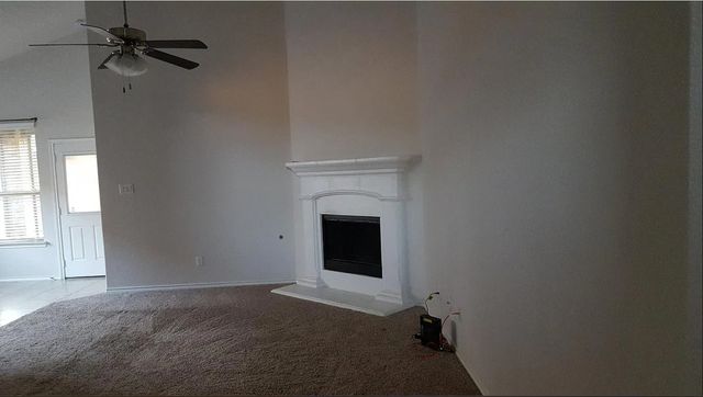 15704 Oak Pointe Drive, Fort Worth, TX 76177