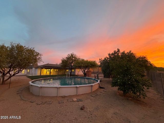 1240 E PAINT YOUR WAGON Trail, Phoenix, AZ 85085
