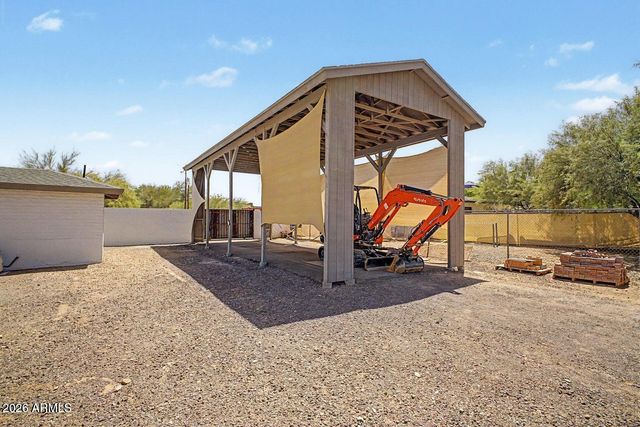 1240 E PAINT YOUR WAGON Trail, Phoenix, AZ 85085