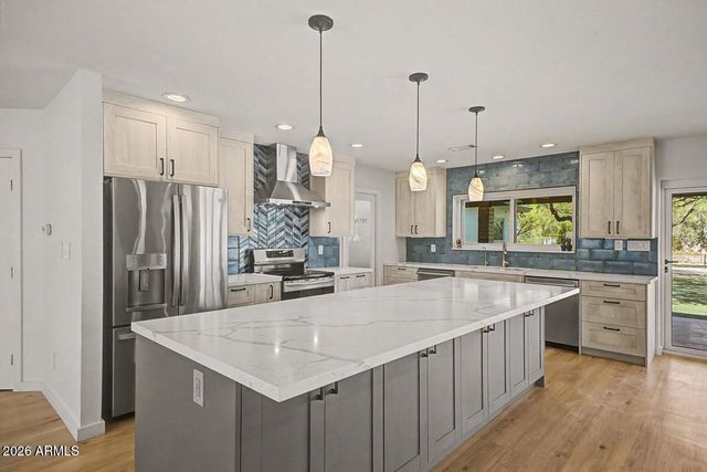 1240 E PAINT YOUR WAGON Trail, Phoenix, AZ 85085