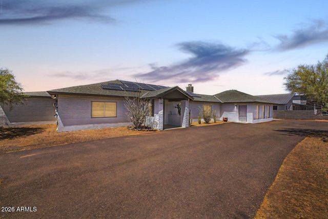 1240 E PAINT YOUR WAGON Trail, Phoenix, AZ 85085