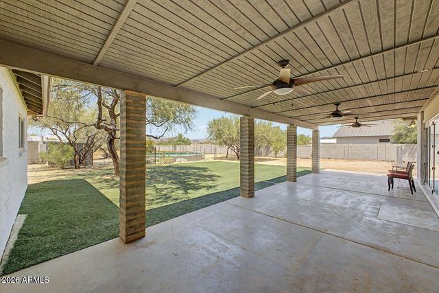1240 E PAINT YOUR WAGON Trail, Phoenix, AZ 85085